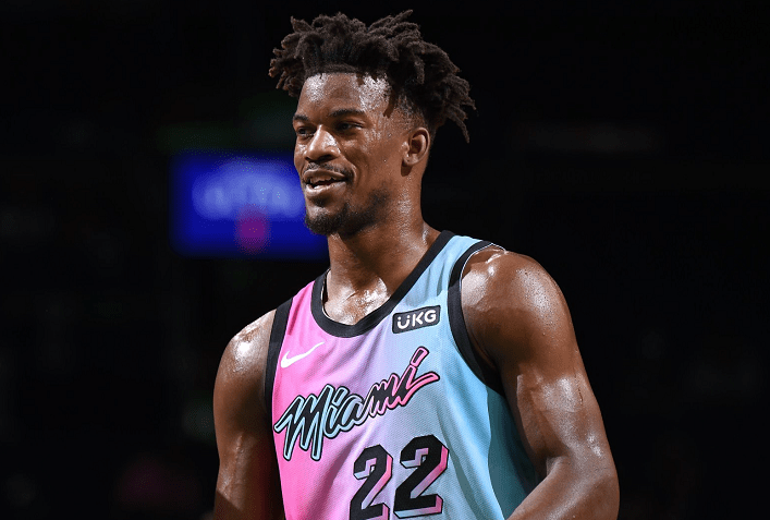 转折点迈阿密热火内部沟通，荷甲今晚攻防权衡，信心回归，细节决定成败(腿被蚊子咬了密密麻麻的红点)