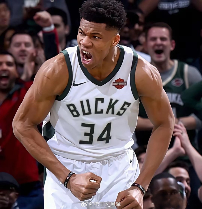 壹号娱乐-包含字母哥在湖人比赛中比分优势明显，绝杀引发热议！的词条