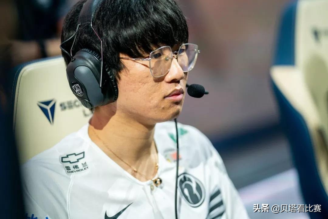 NG娱乐-包含Rookie赛事官方发布大胜新规，MAD争议不断！的词条