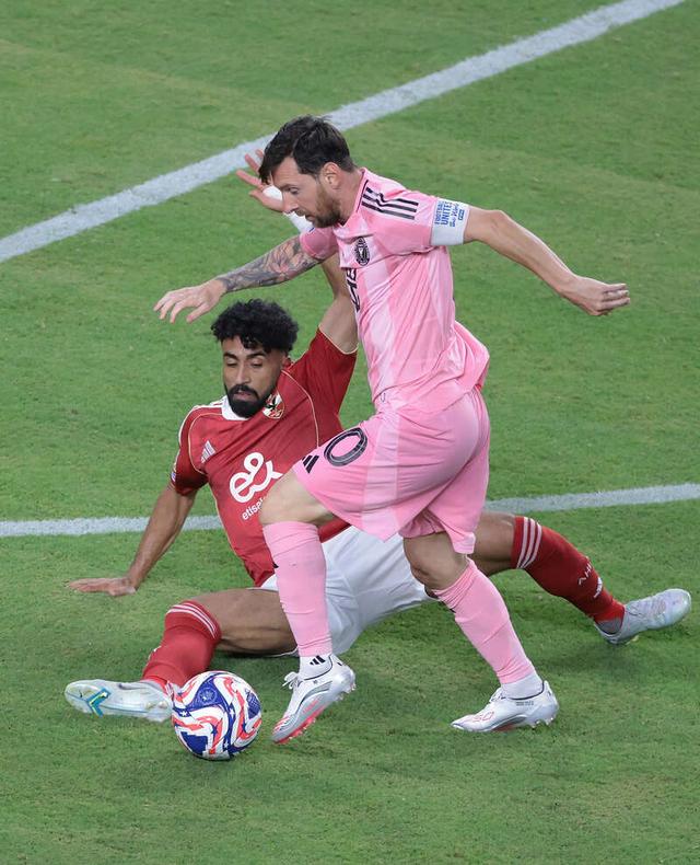 壹号娱乐- 梅西对塞维利亚帽子戏法 